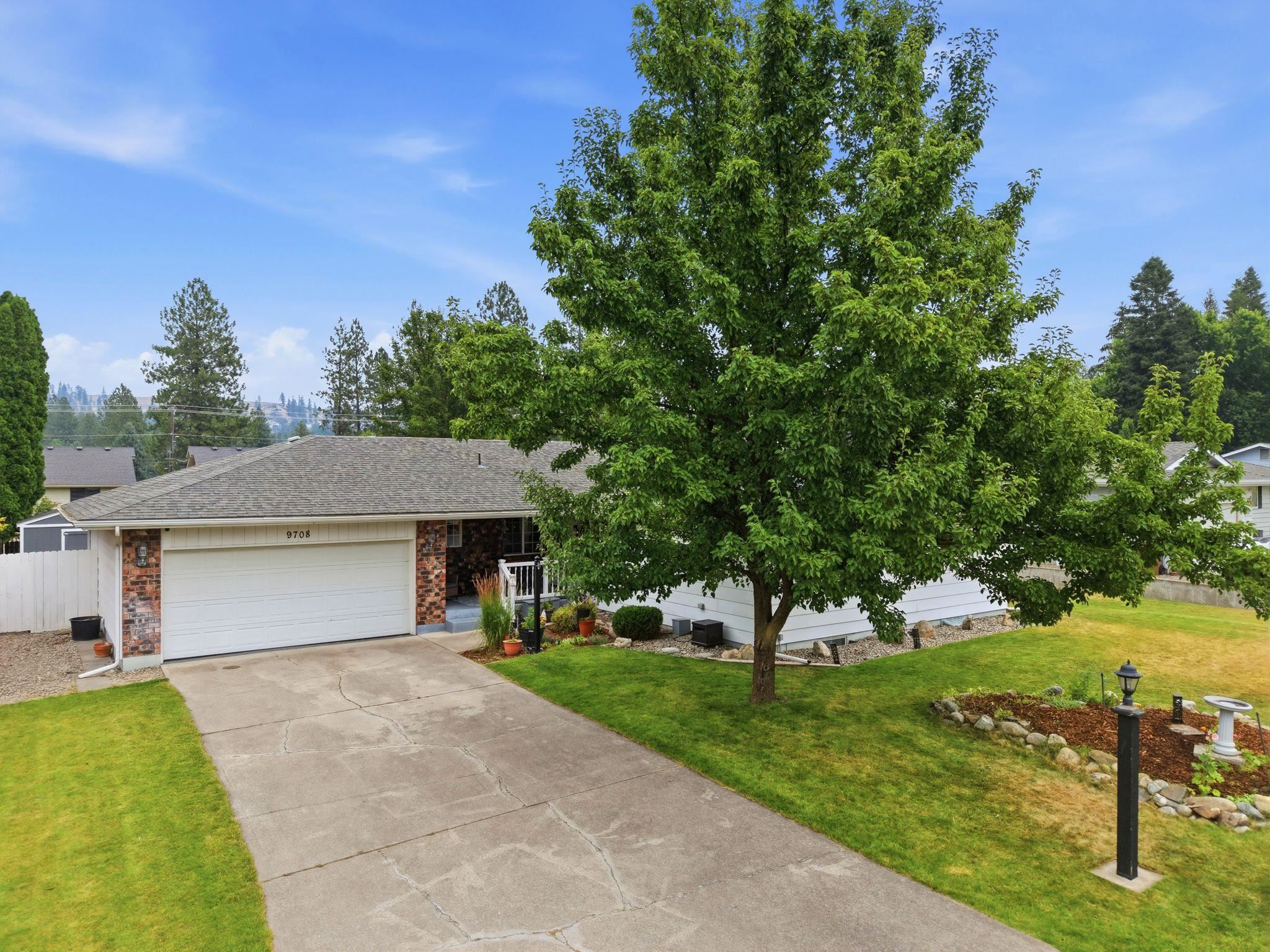 9708 N Fotheringham St - Photo 2