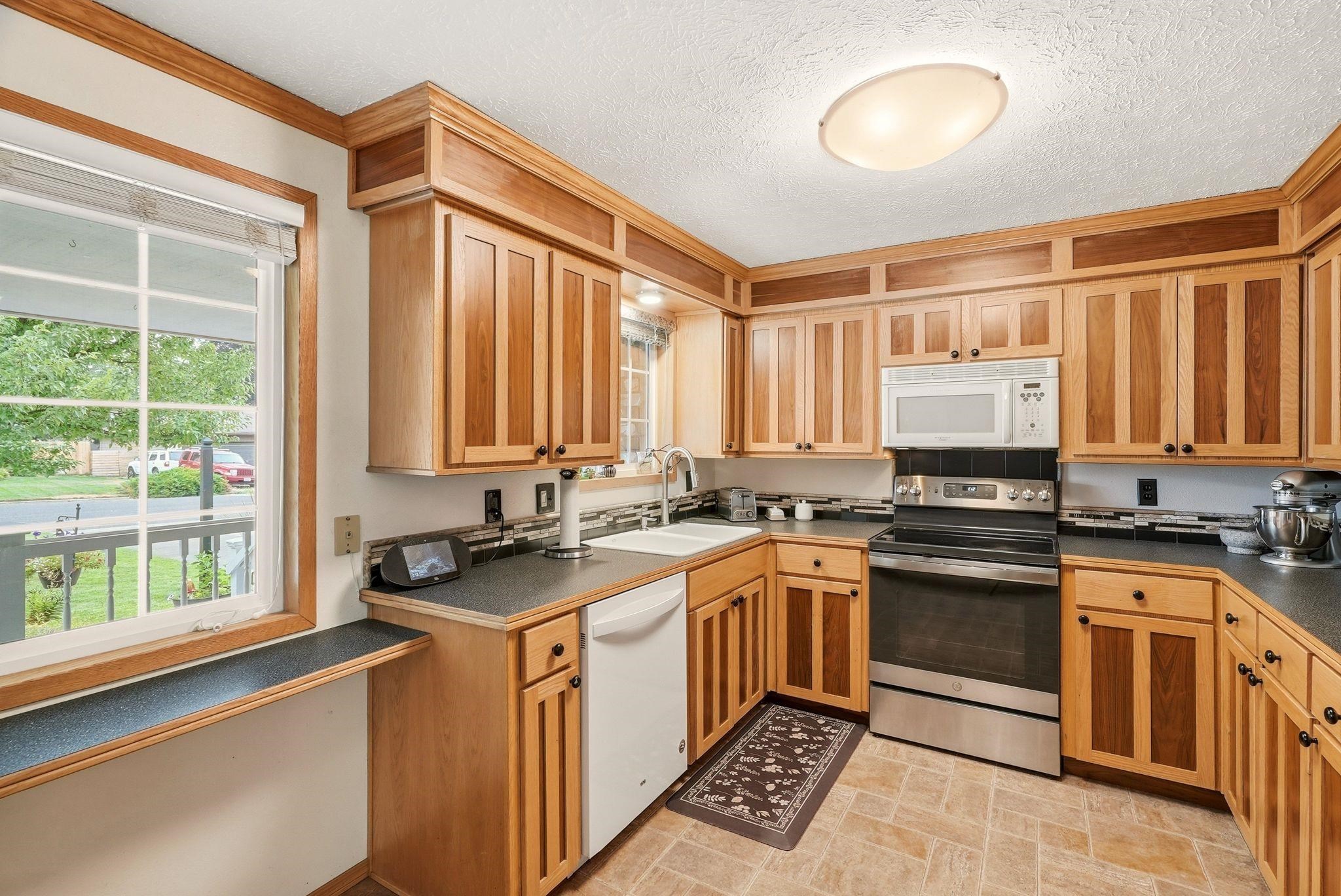 9708 N Fotheringham St - Photo 13