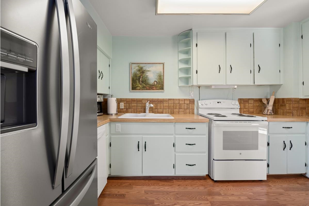 523 N Sargent Rd - Photo 6