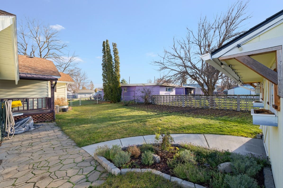 523 N Sargent Rd - Photo 17