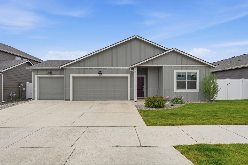 8515 W Silver St - Photo 1