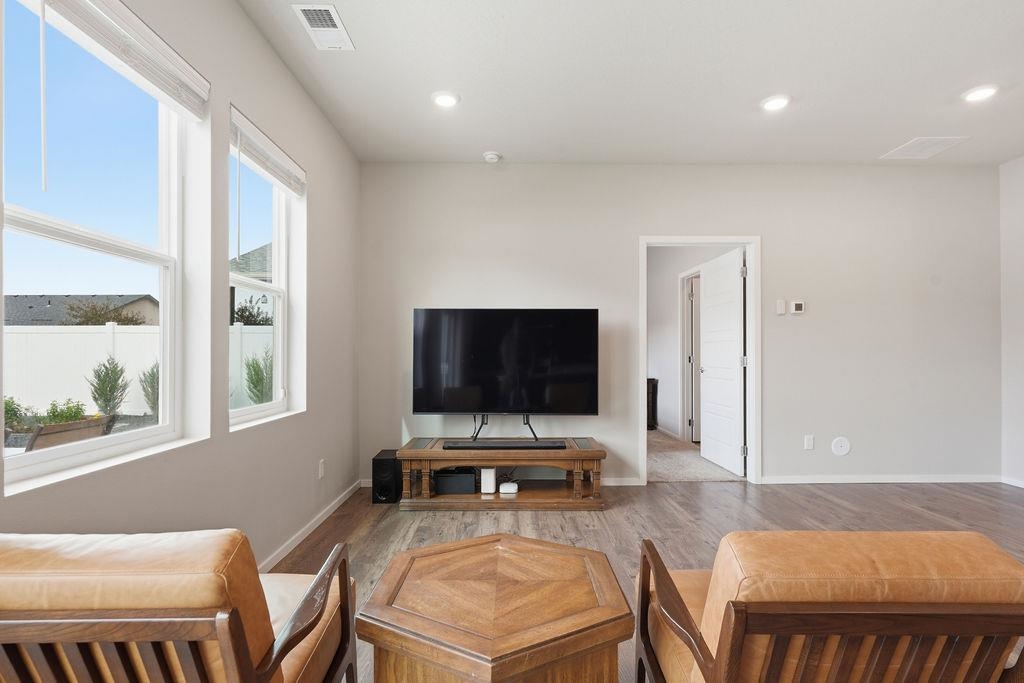 8515 W Silver St - Photo 9
