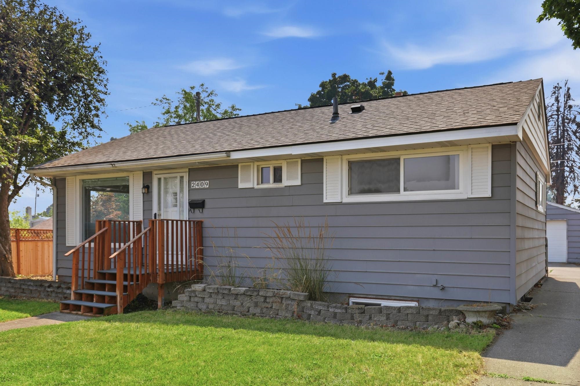 2409 N Upriver Ct - Photo 3