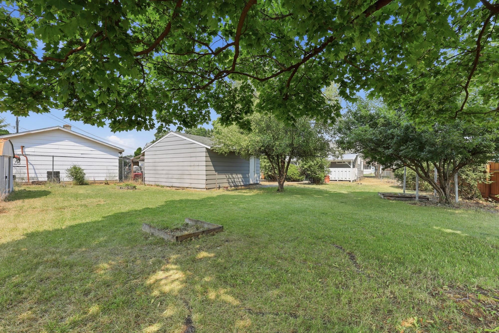 2409 N Upriver Ct - Photo 26