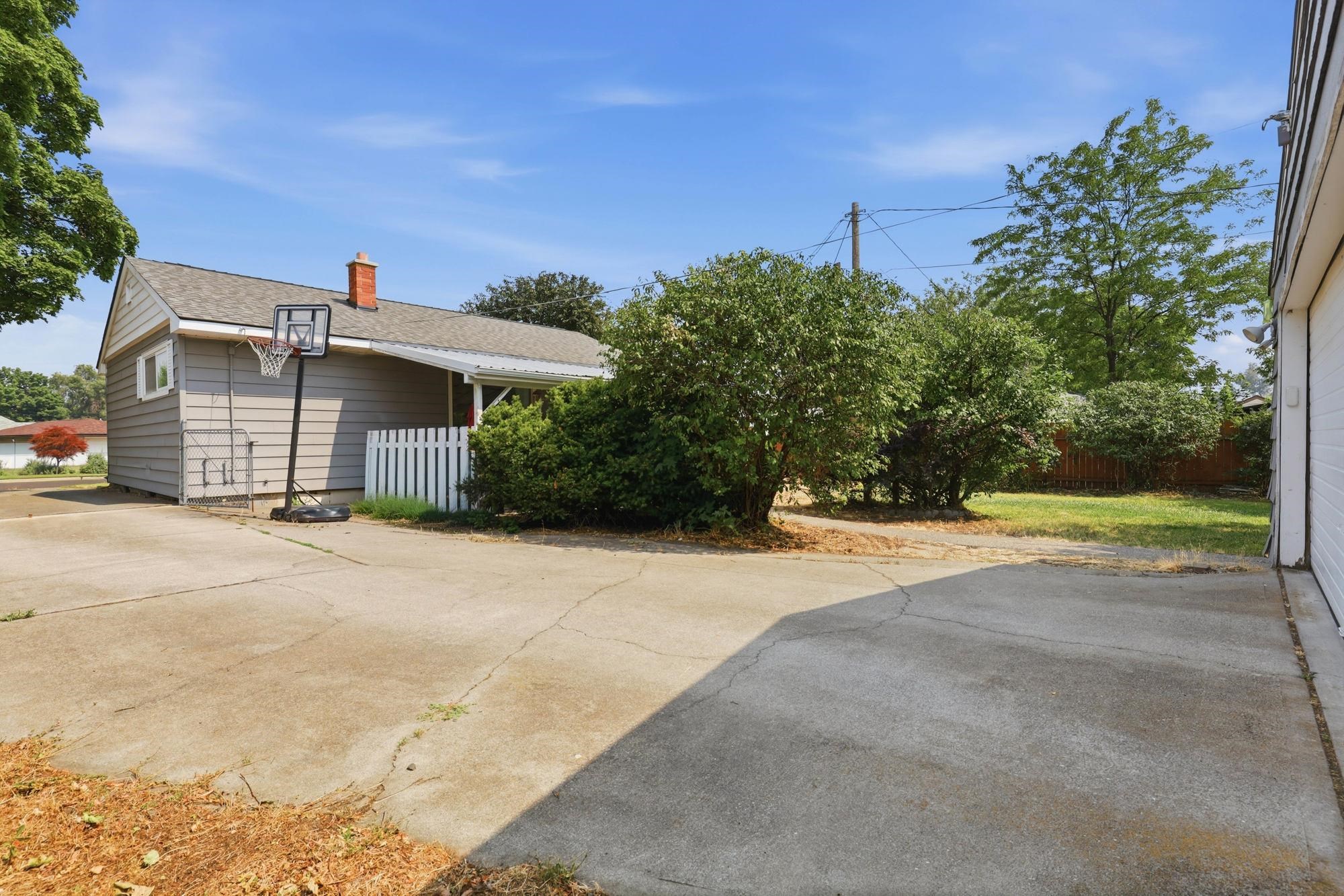 2409 N Upriver Ct - Photo 28