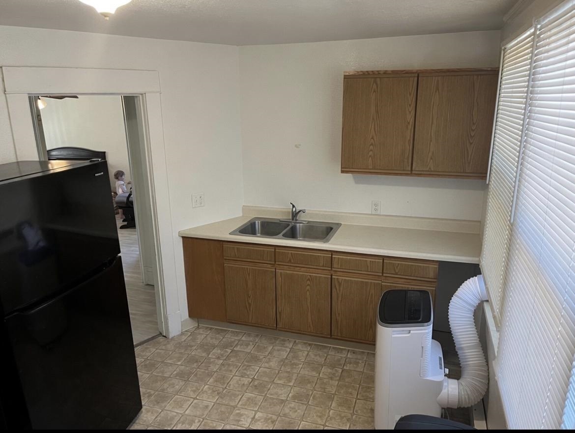 1007 N CANNON St - Photo 19