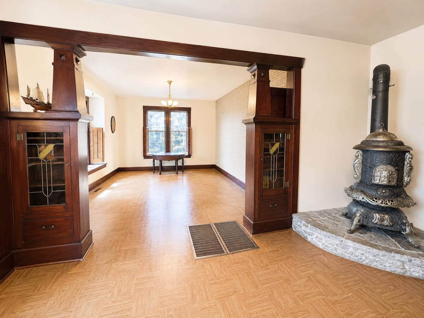 503 E Chestnut St - Photo 8