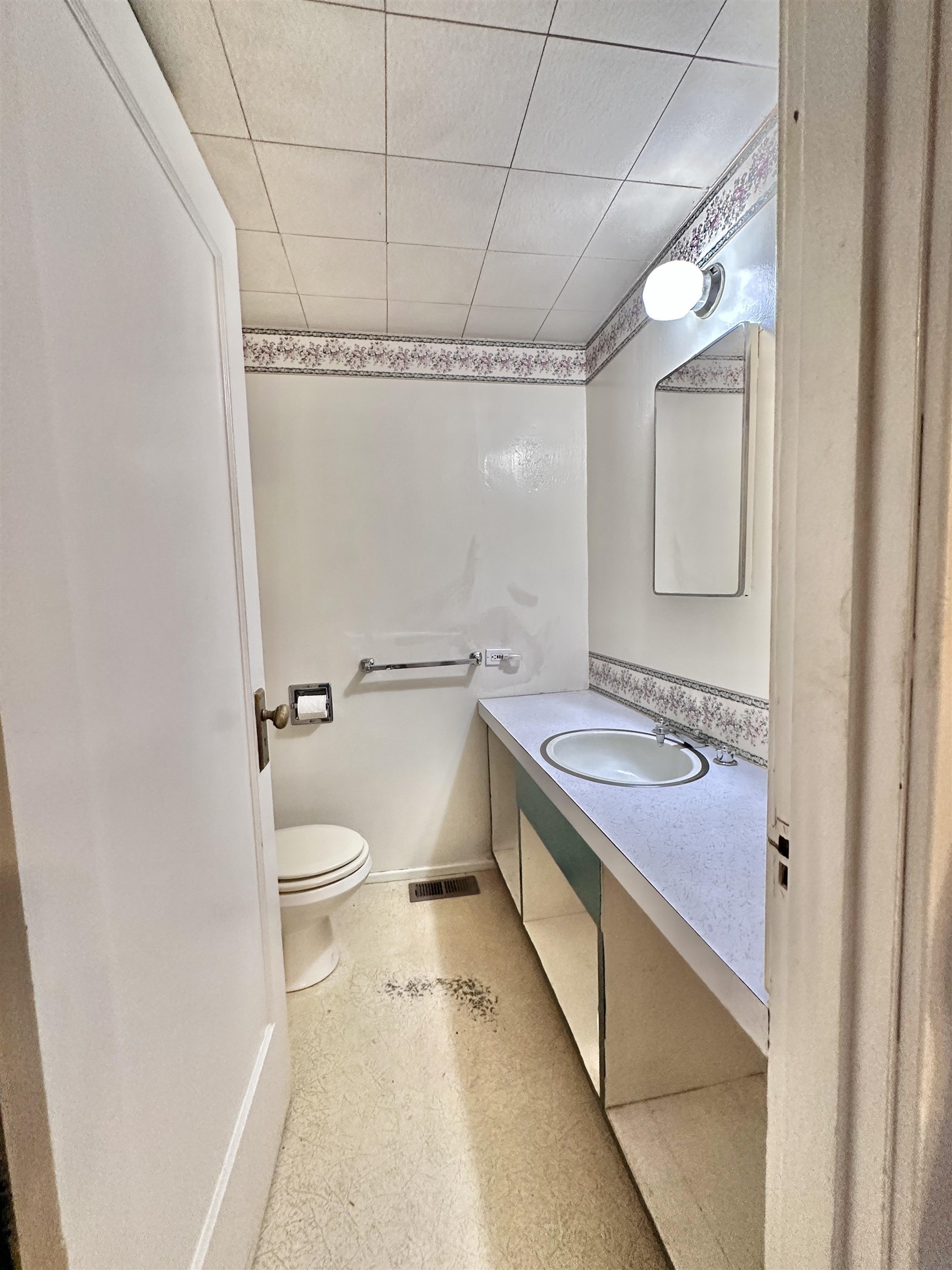 503 E Chestnut St - Photo 16