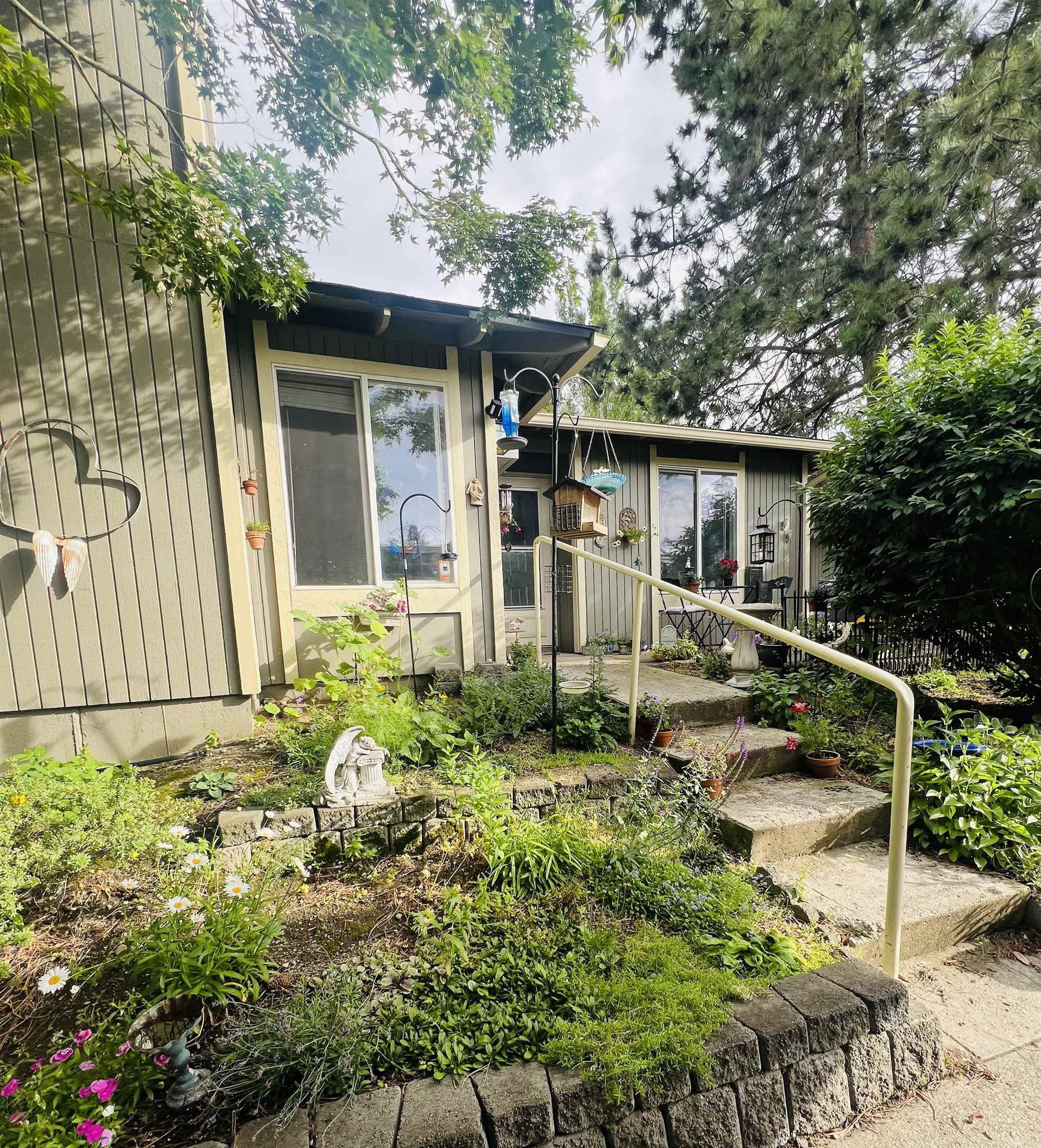 6015 E 6th Ave - Photo 18