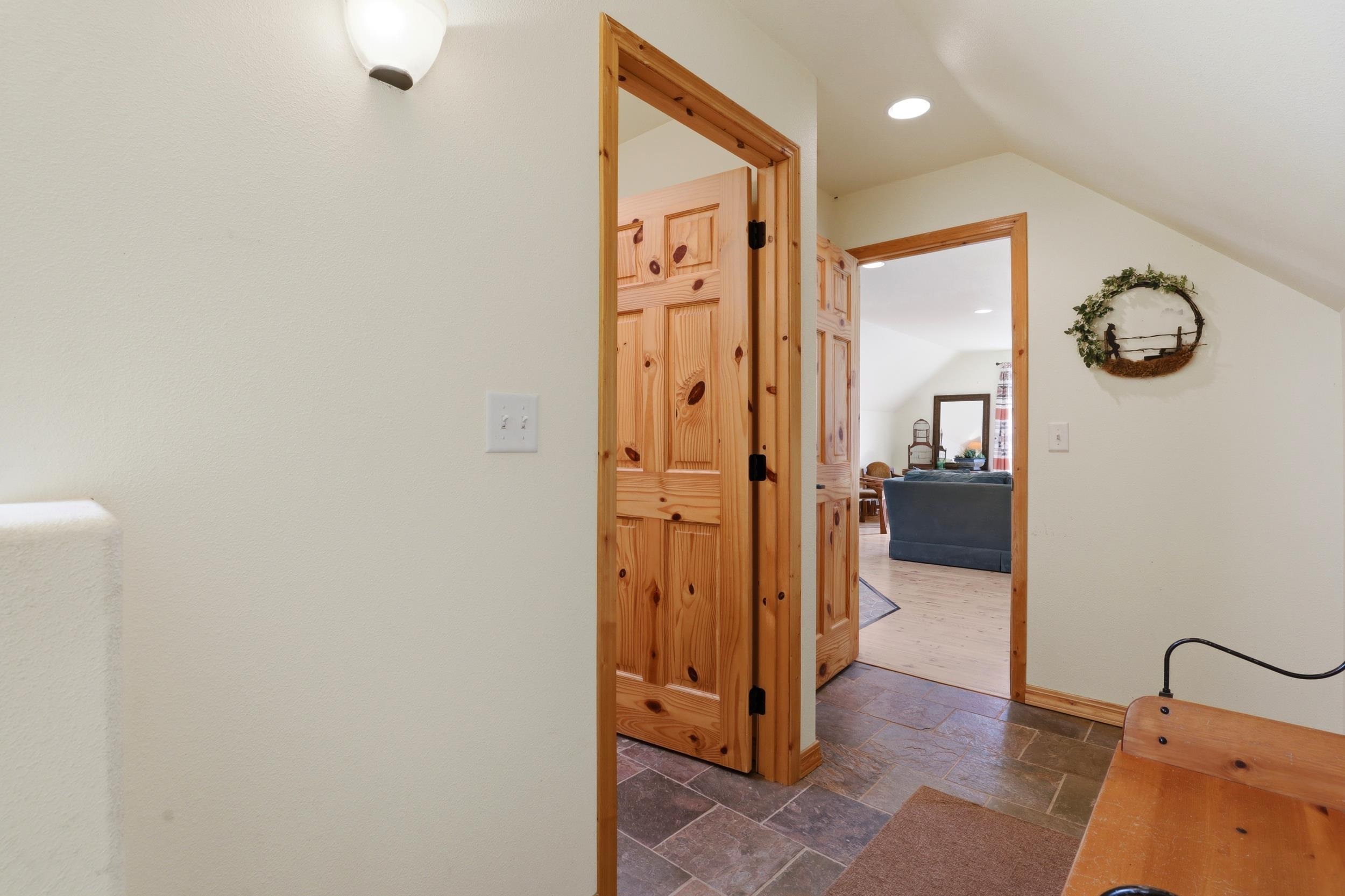 291 Yergens Rd - Photo 31