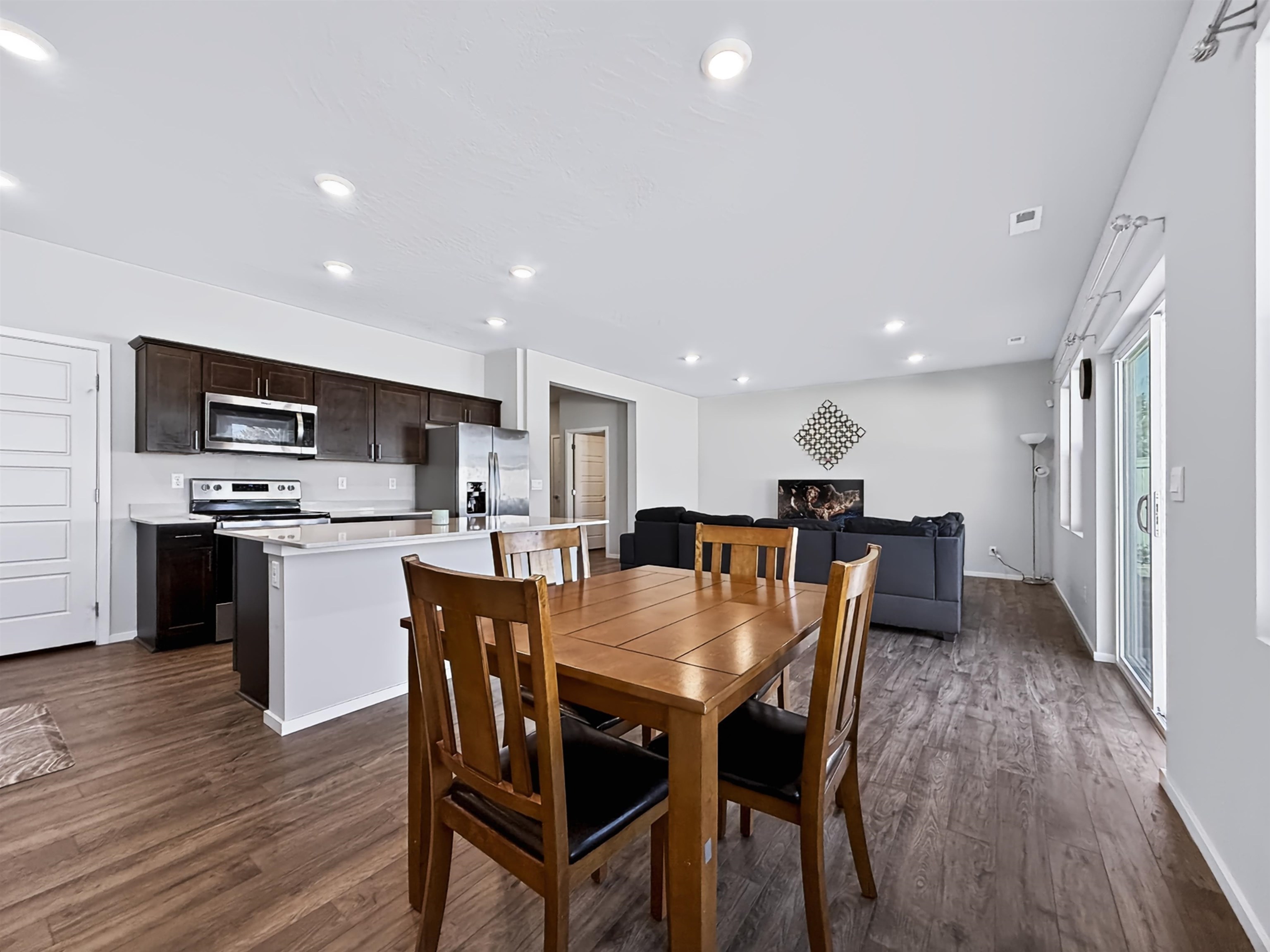 12126 N Greene St - Photo 3