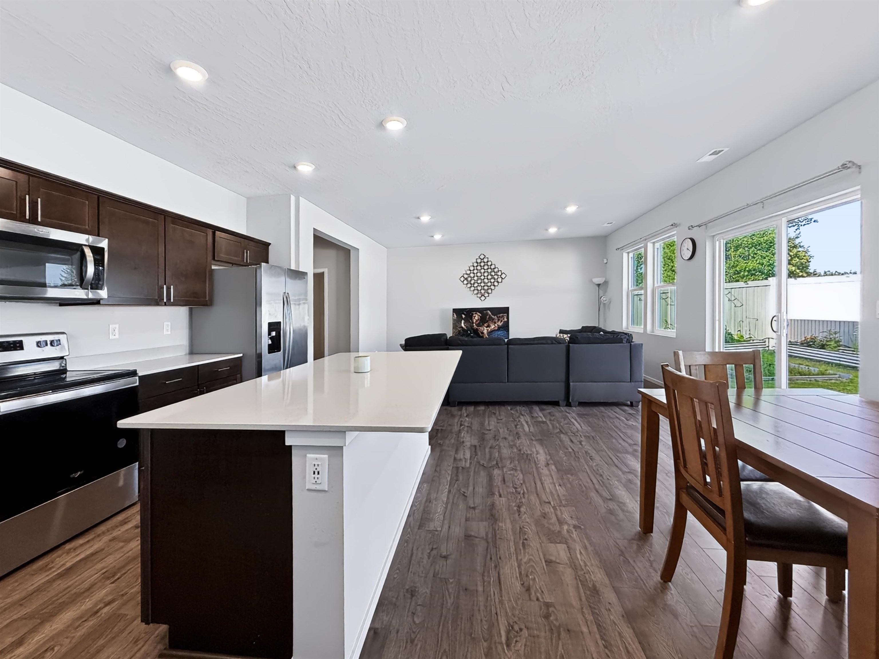 12126 N Greene St - Photo 6
