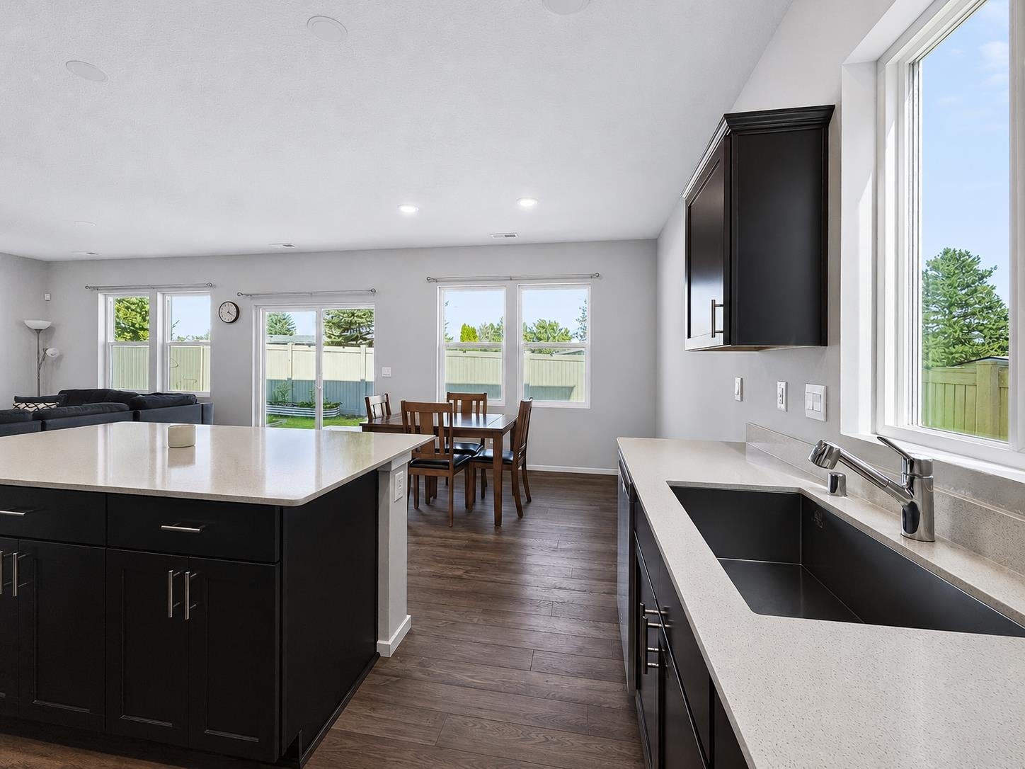 12126 N Greene St - Photo 7