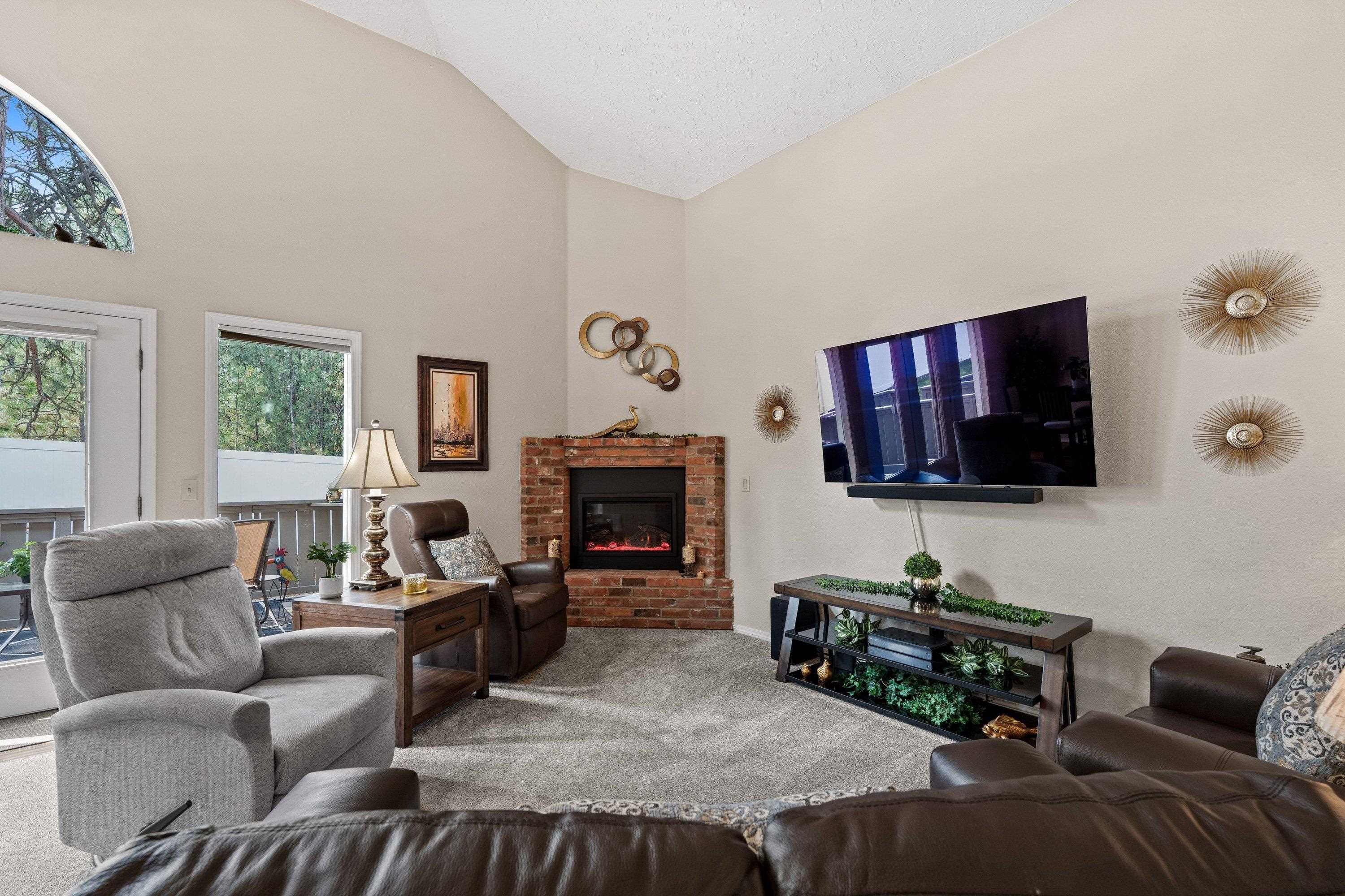 1218 E 30th Ave - Photo 9