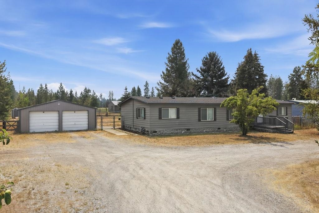 3210 E Denison-Chattaroy Rd - Photo 1