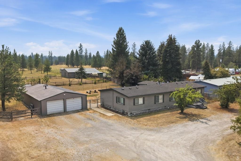 3210 E Denison-Chattaroy Rd - Photo 5