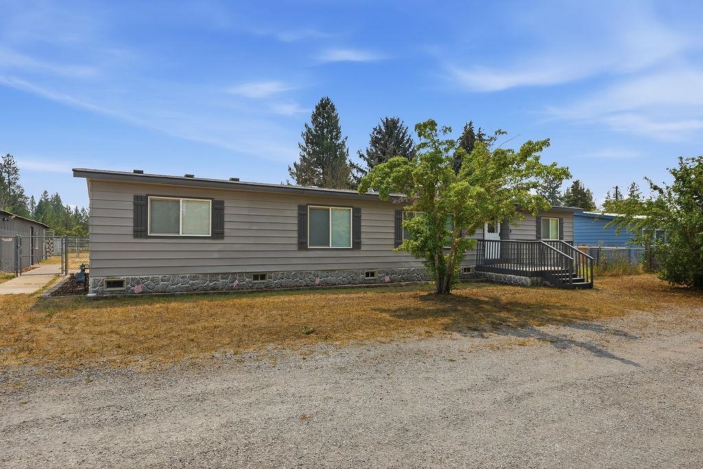 3210 E Denison-Chattaroy Rd - Photo 4