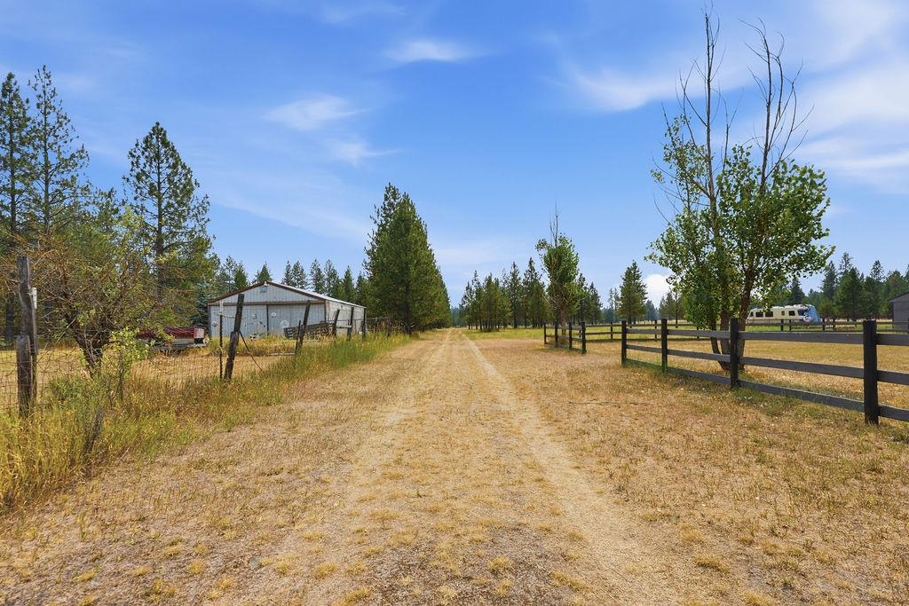 3210 E Denison-Chattaroy Rd - Photo 43