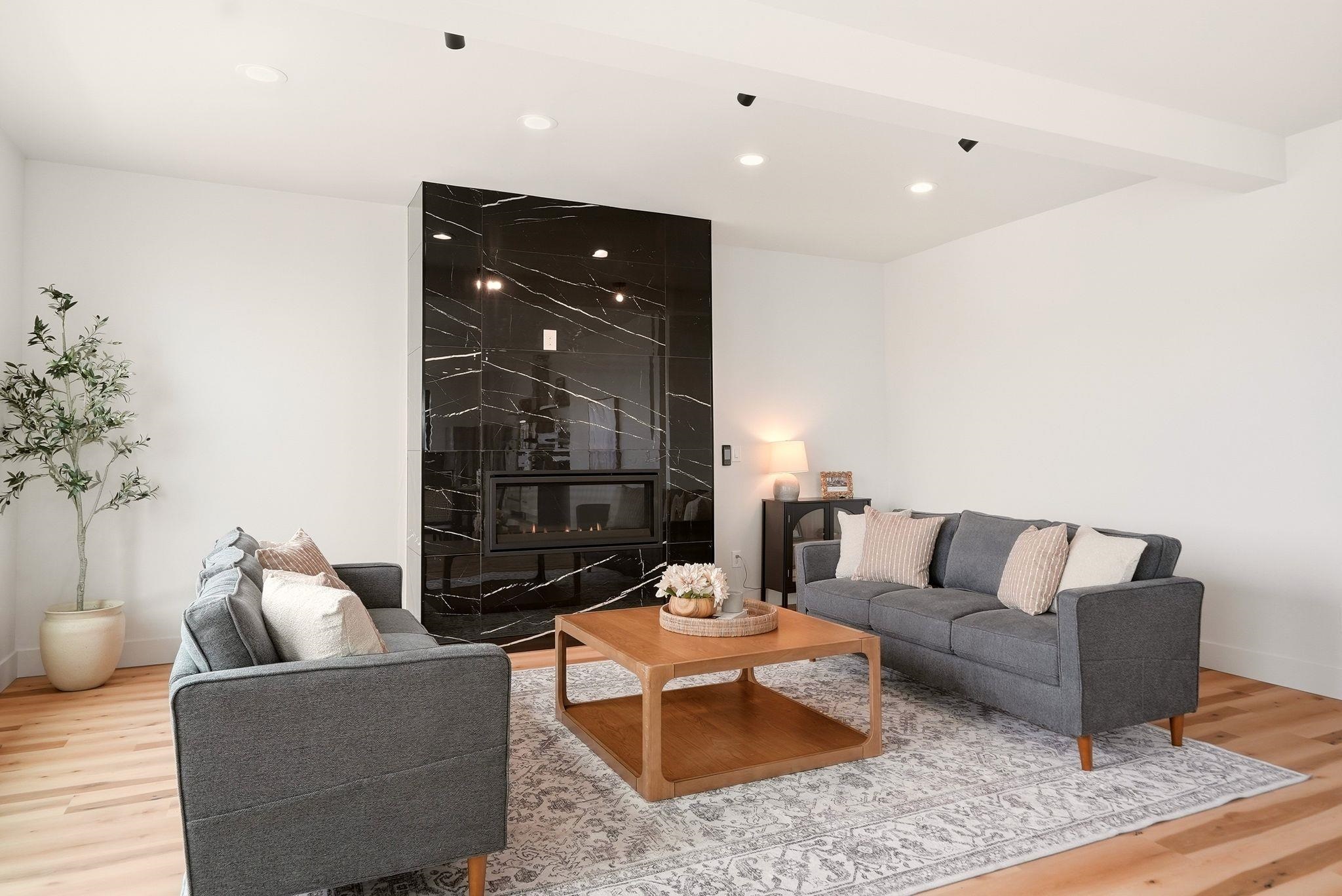 5030 S Lincoln Way - Photo 4
