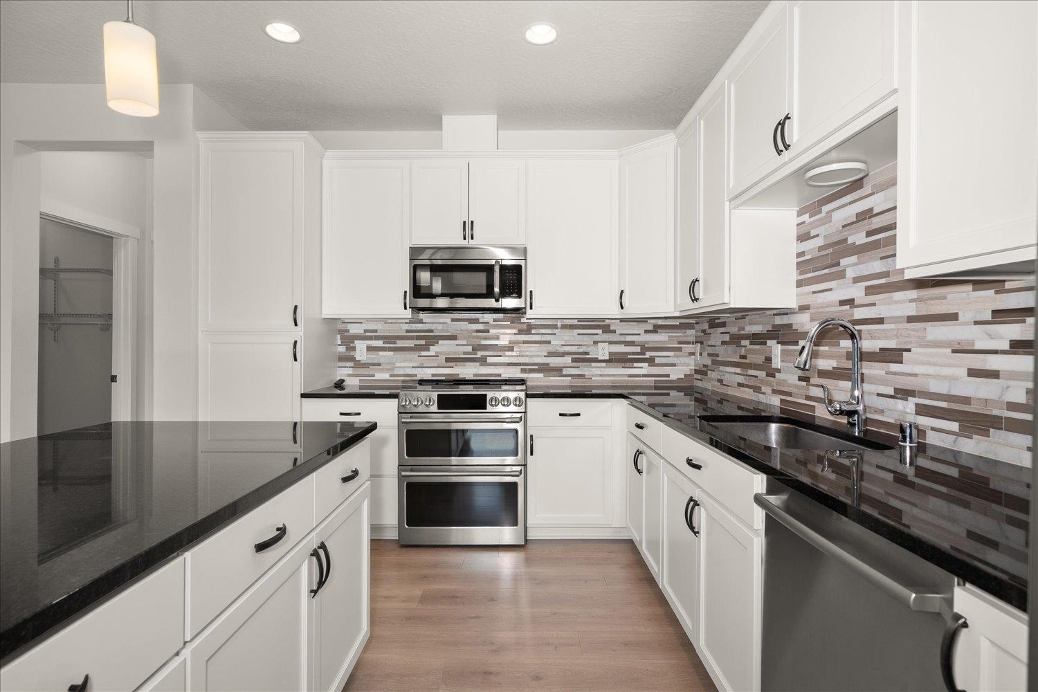 2422 W Summit Pkwy - Photo 10