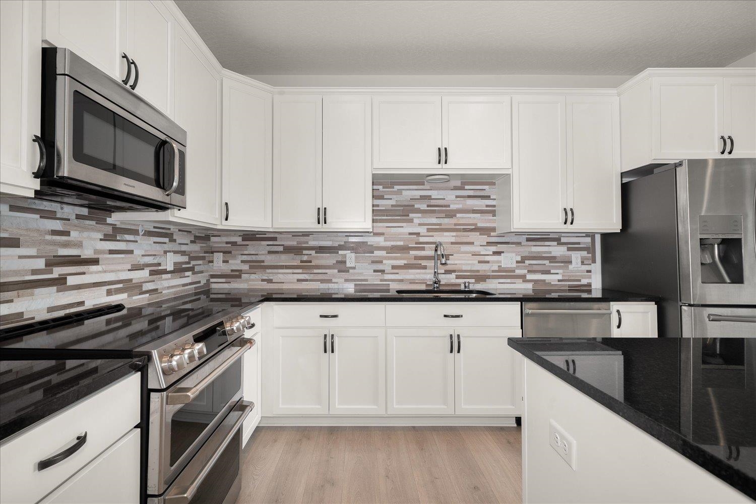 2422 W Summit Pkwy - Photo 11