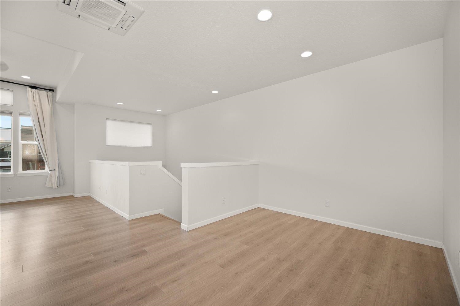 2422 W Summit Pkwy - Photo 12