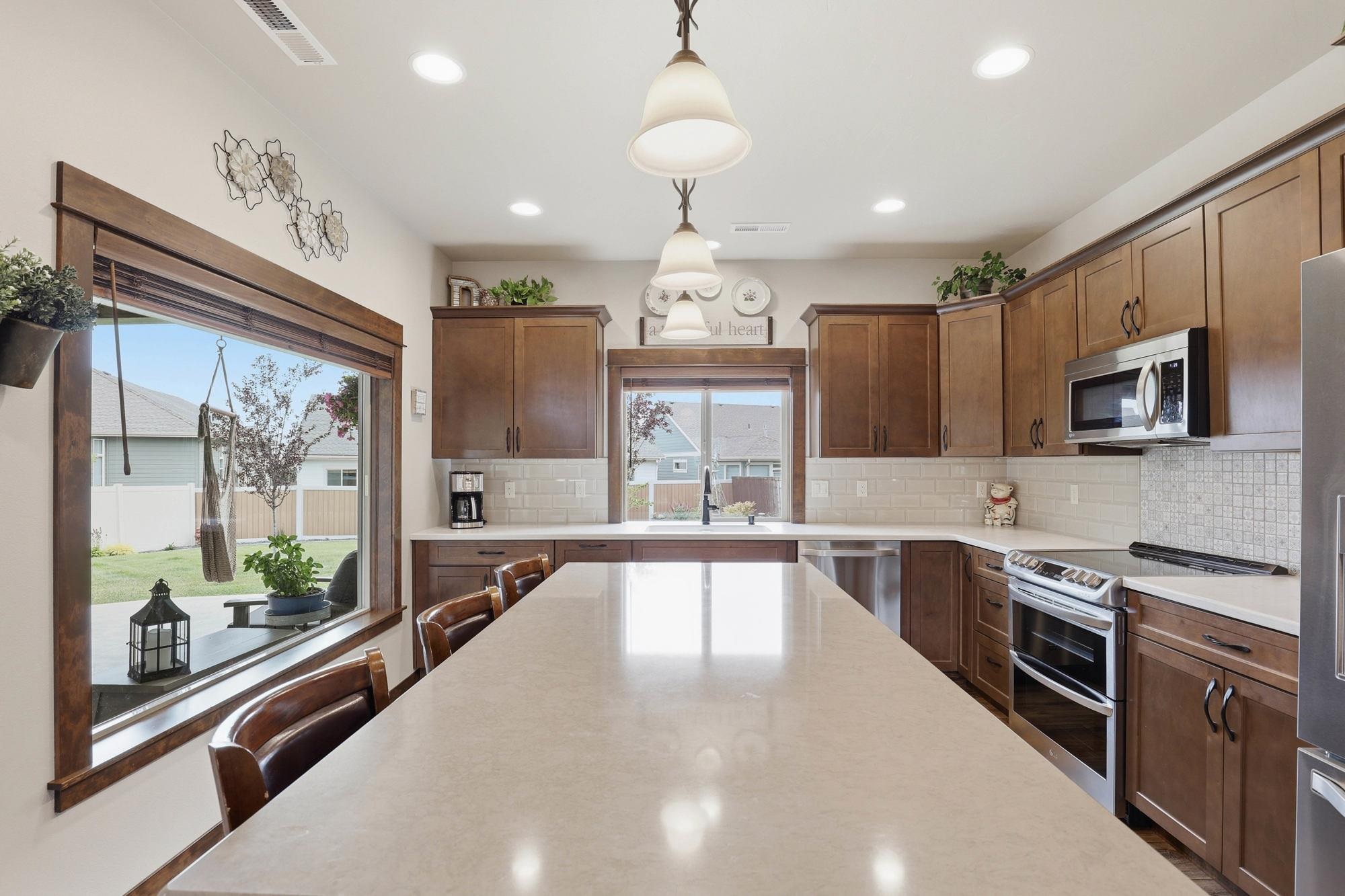 2215 W Caden Ave - Photo 9