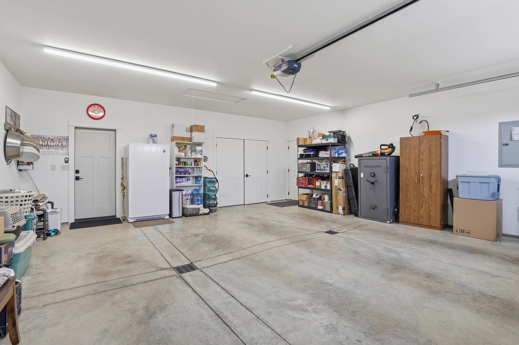 2215 W Caden Ave - Photo 27