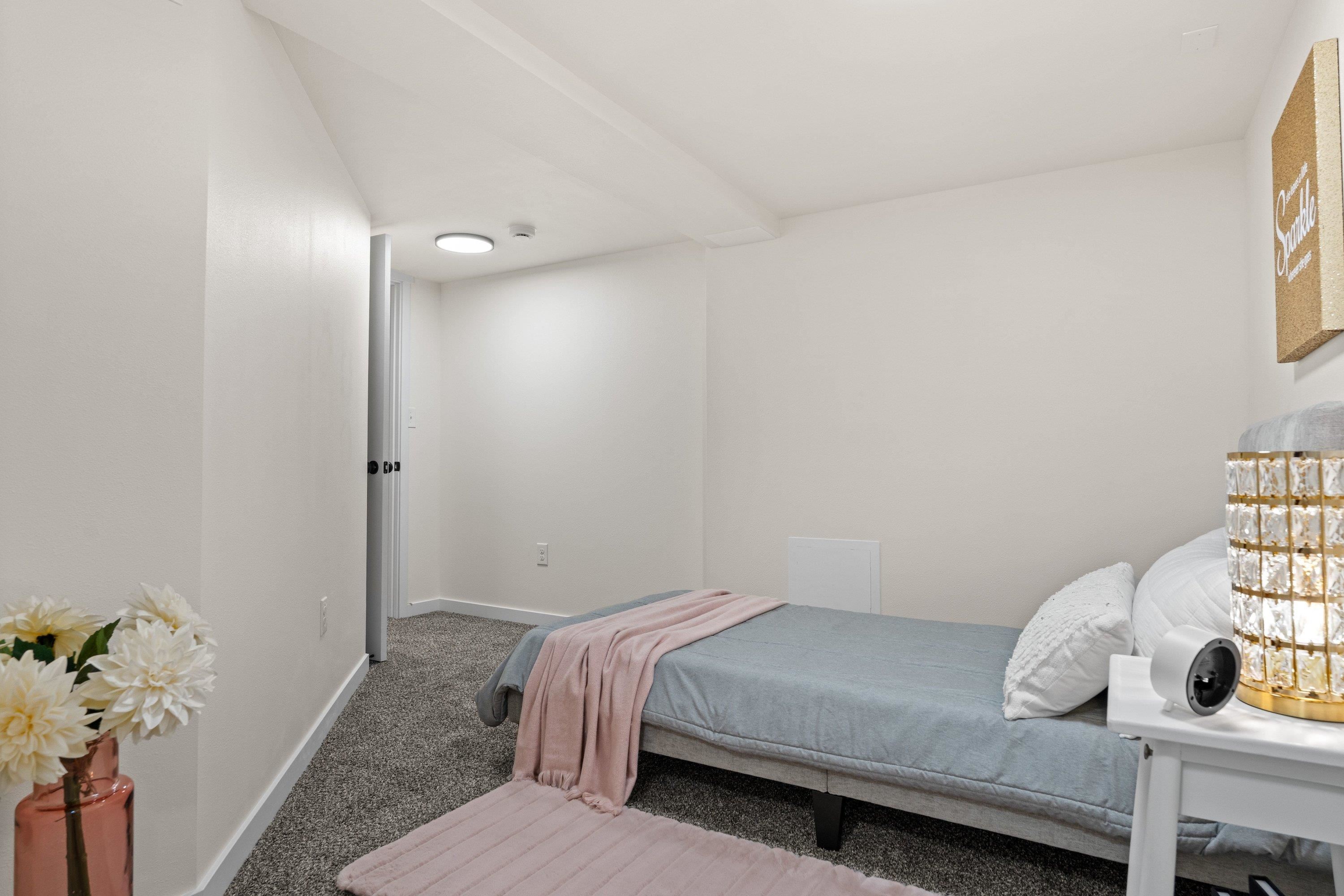 4811 N Oak St - Photo 25
