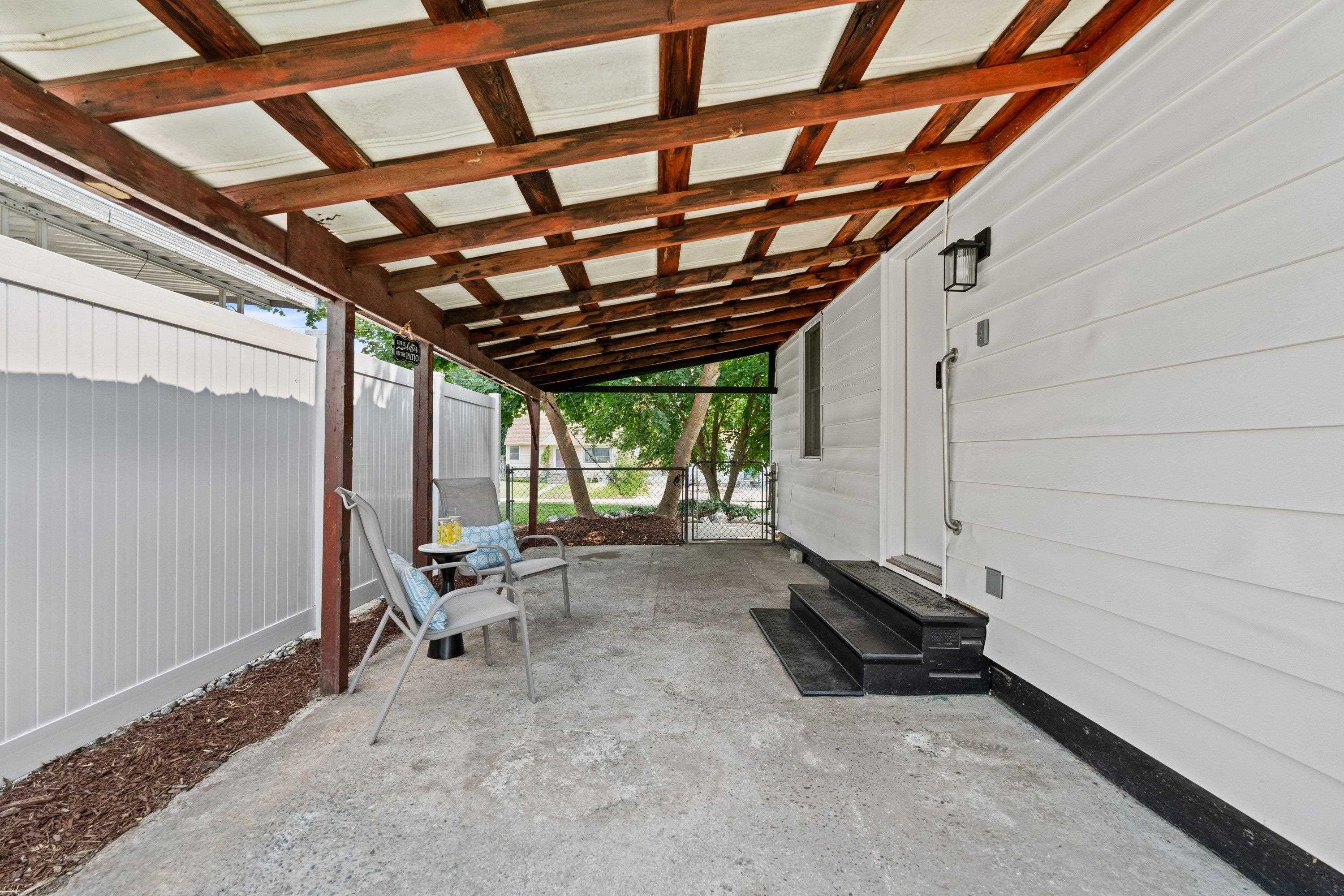 4811 N Oak St - Photo 31