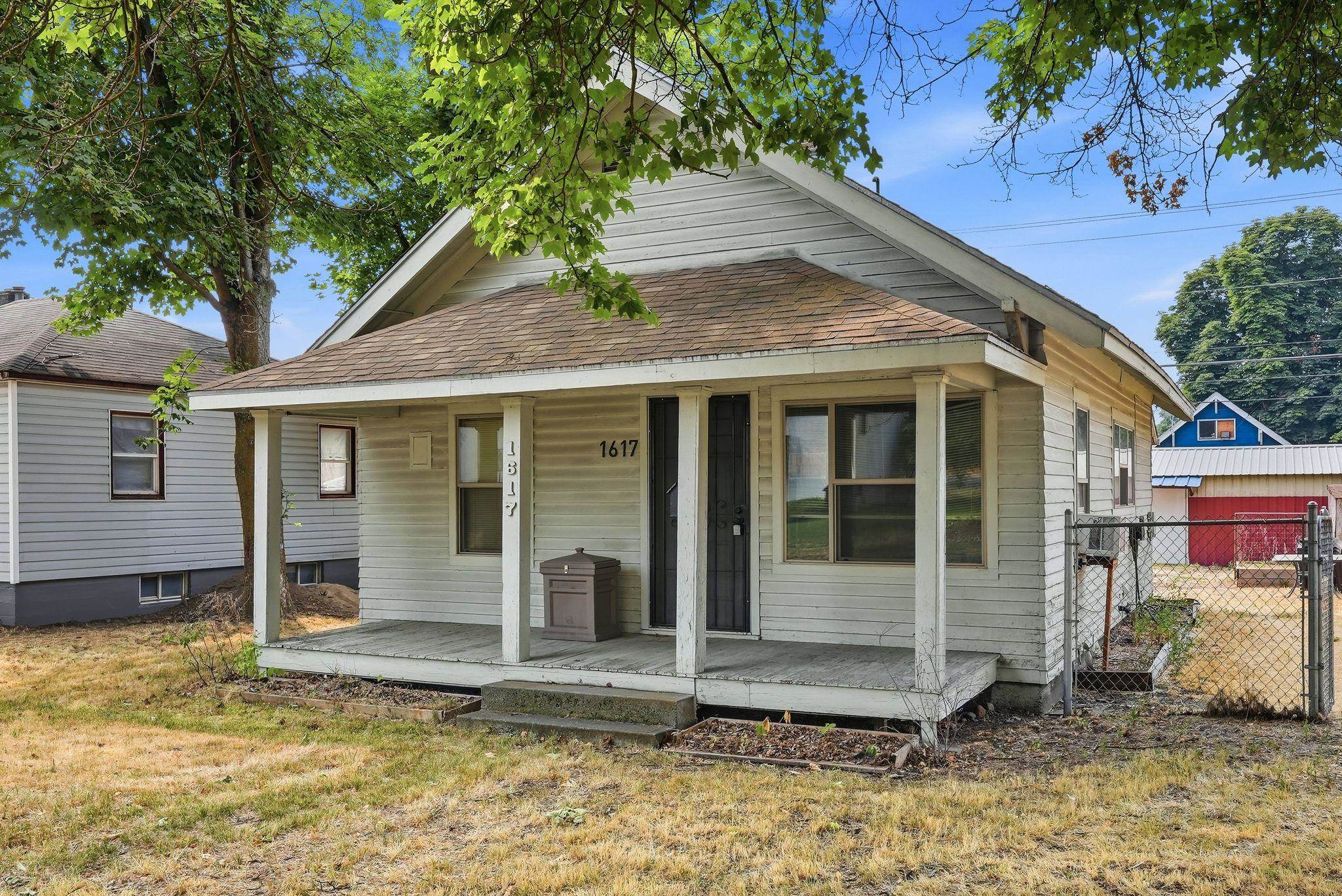 1617 W Fairview Ave - Photo 16