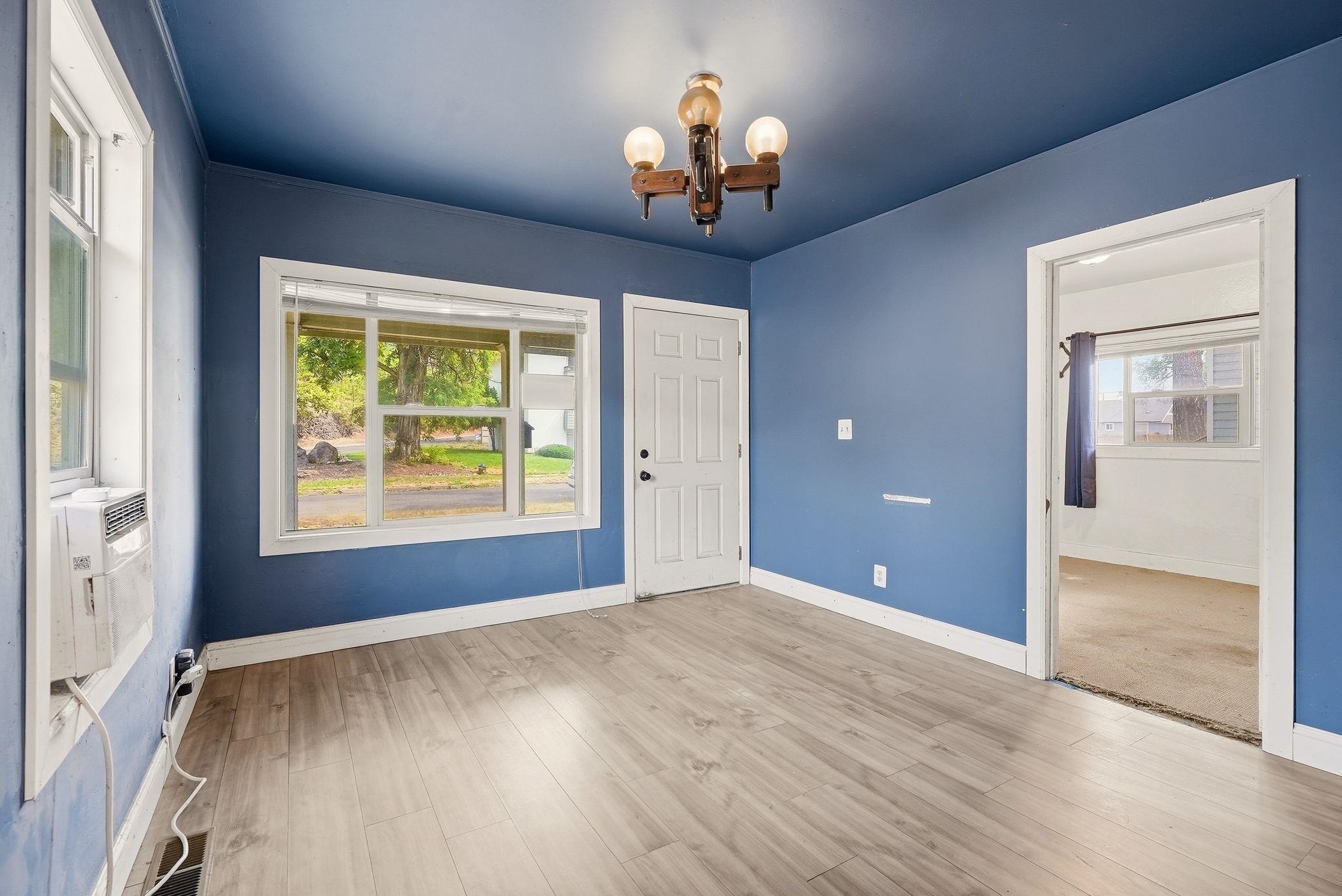 1617 W Fairview Ave - Photo 3