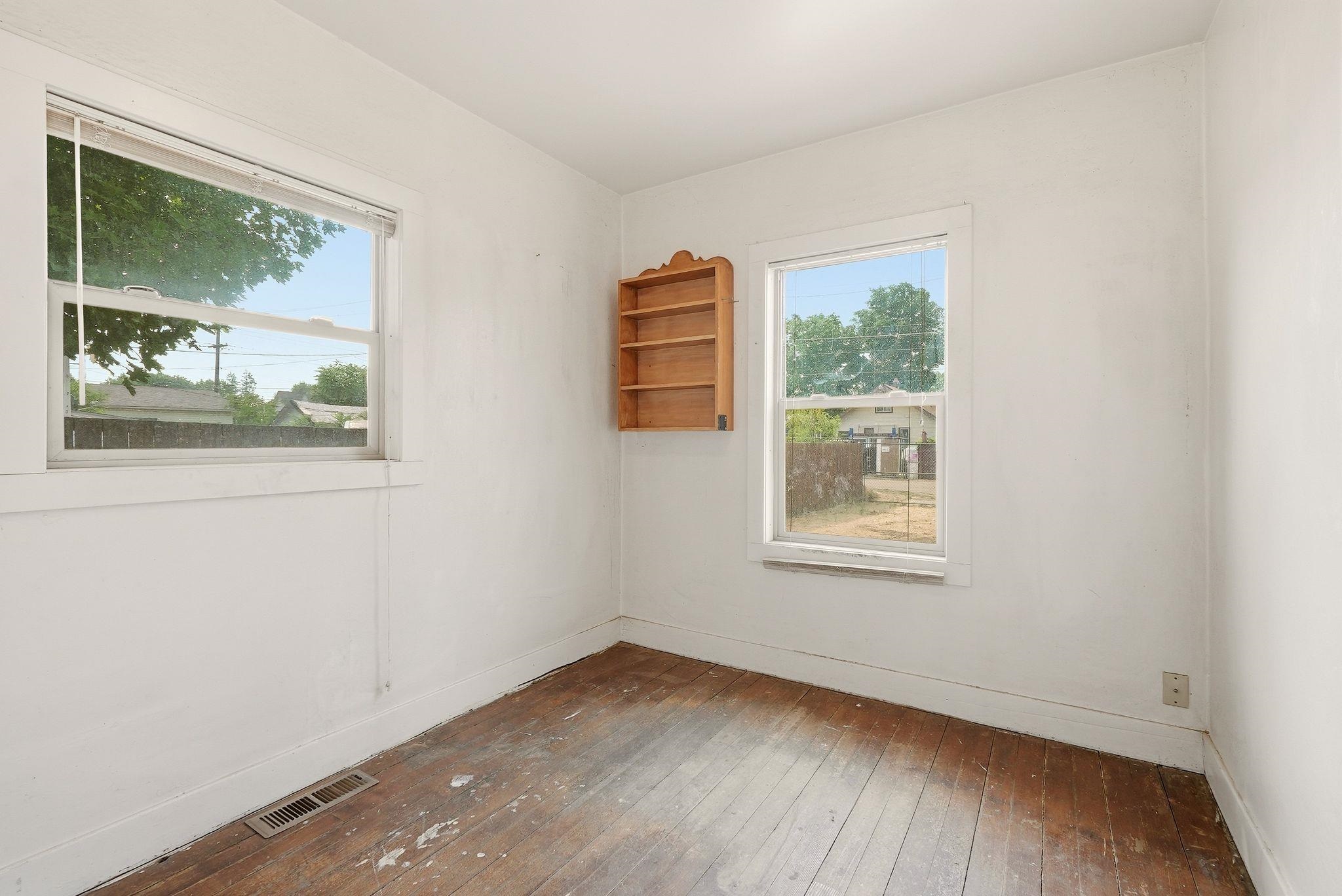 1617 W Fairview Ave - Photo 13