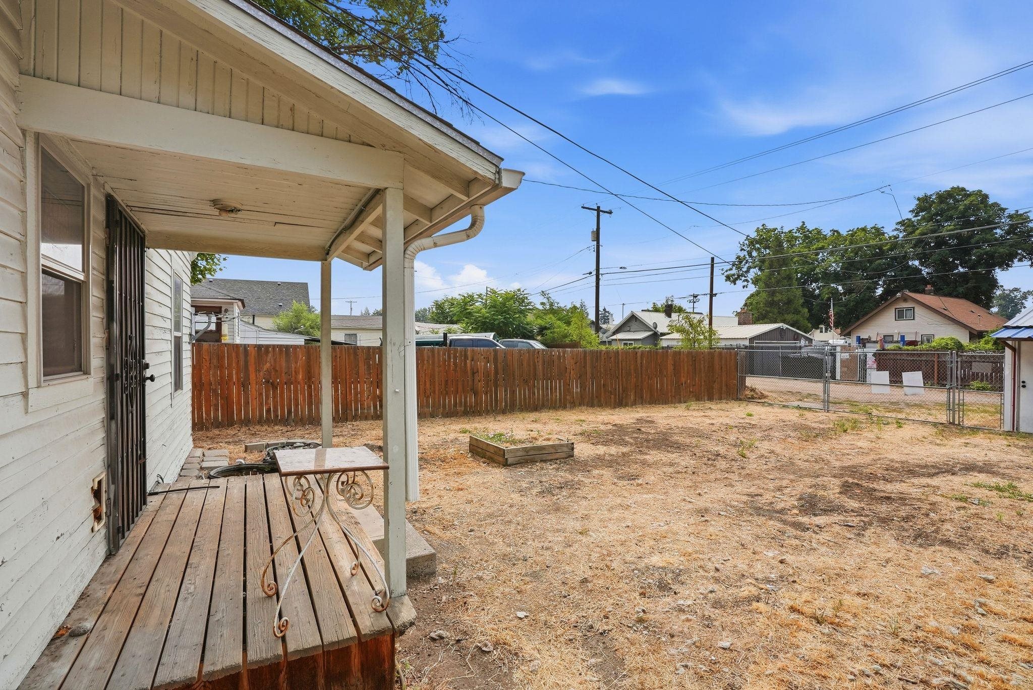 1617 W Fairview Ave - Photo 17