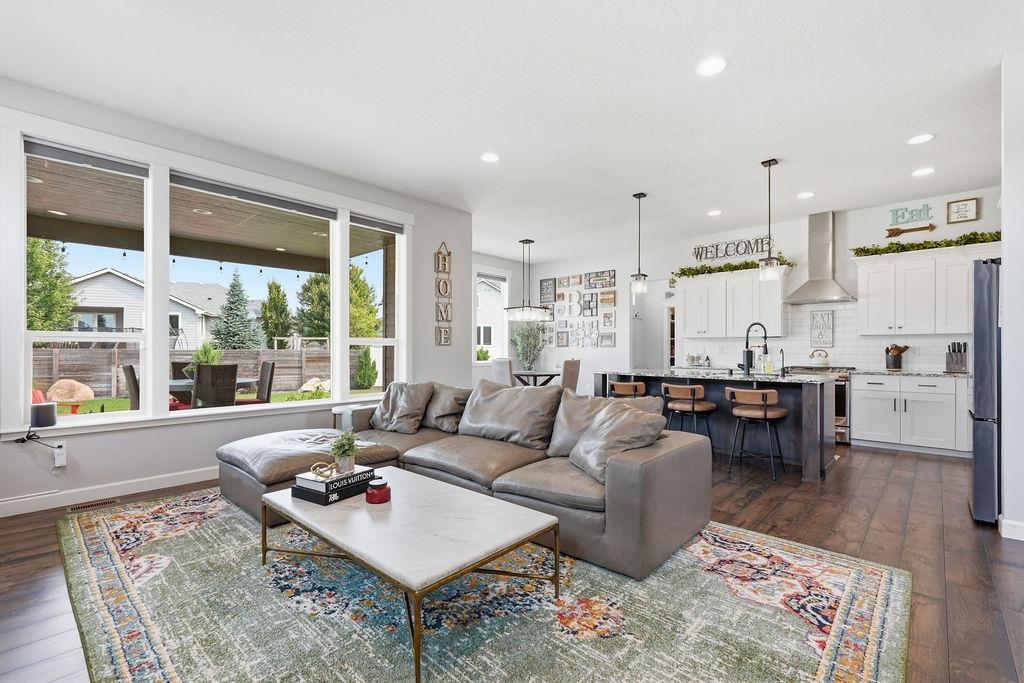 2022 W St Thomas More Way - Photo 13