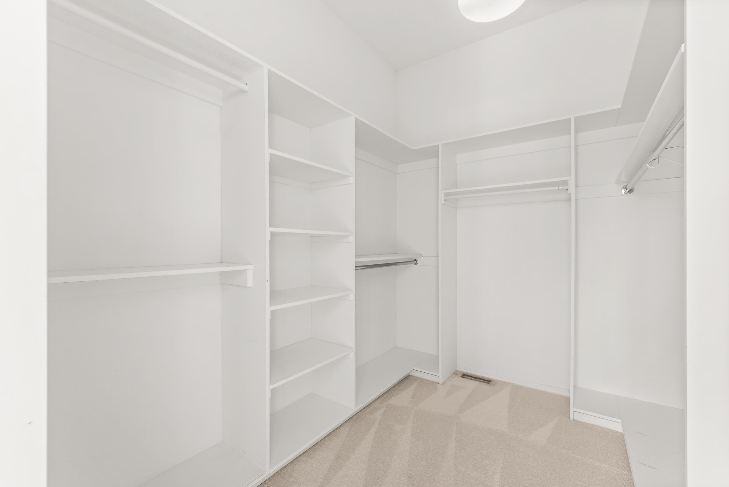 8912 N Oakland Rd - Photo 14