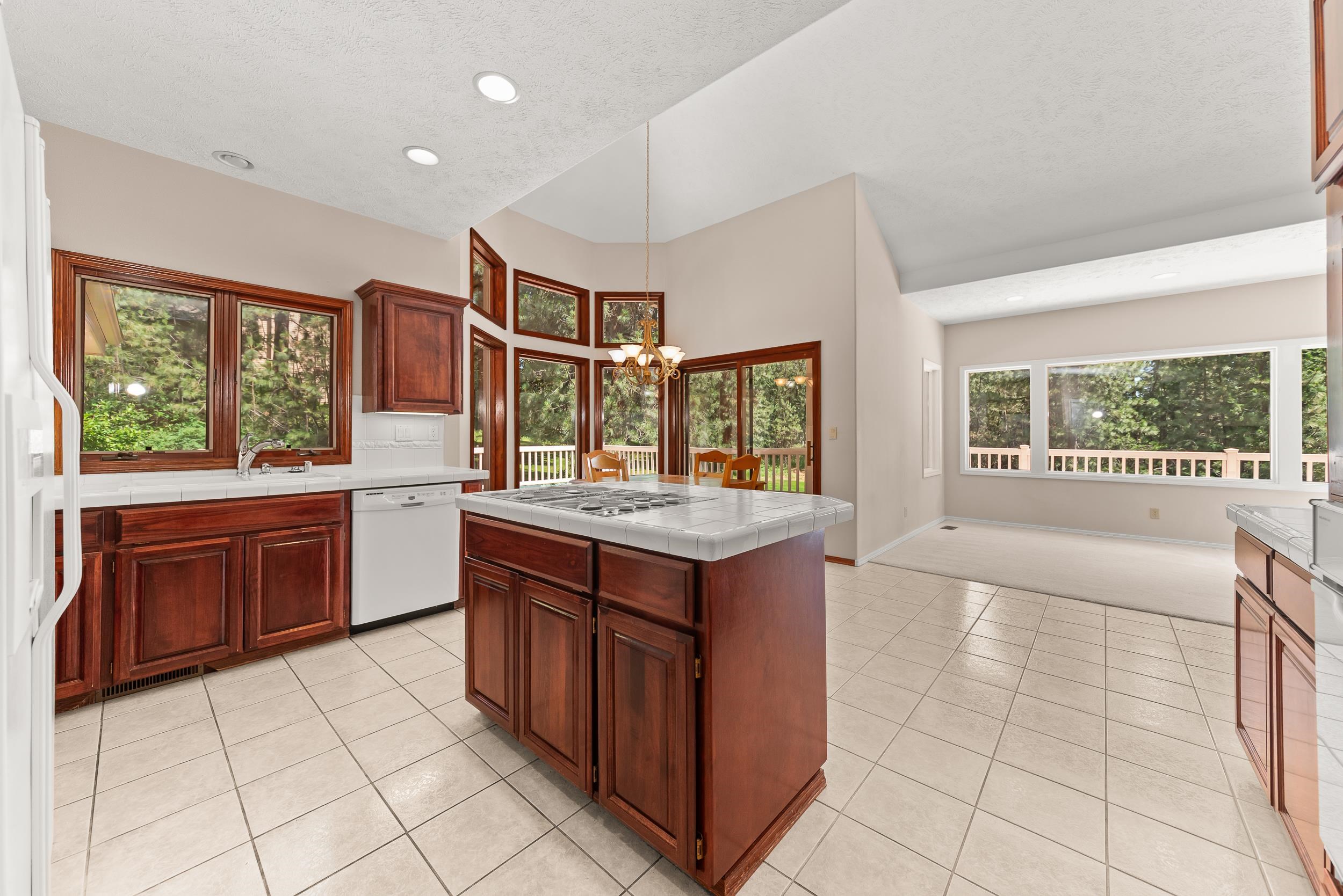 8912 N Oakland Rd - Photo 10