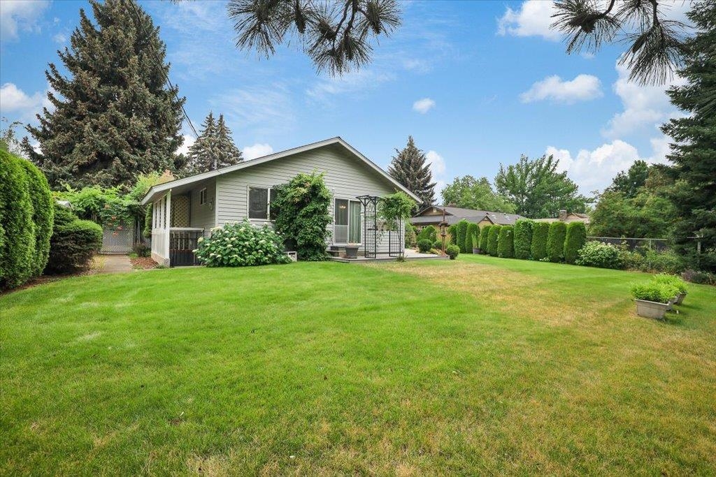 2409 E 60TH Ave - Photo 30