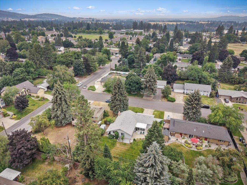 2409 E 60TH Ave - Photo 34