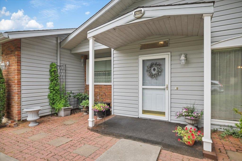 2409 E 60TH Ave - Photo 4