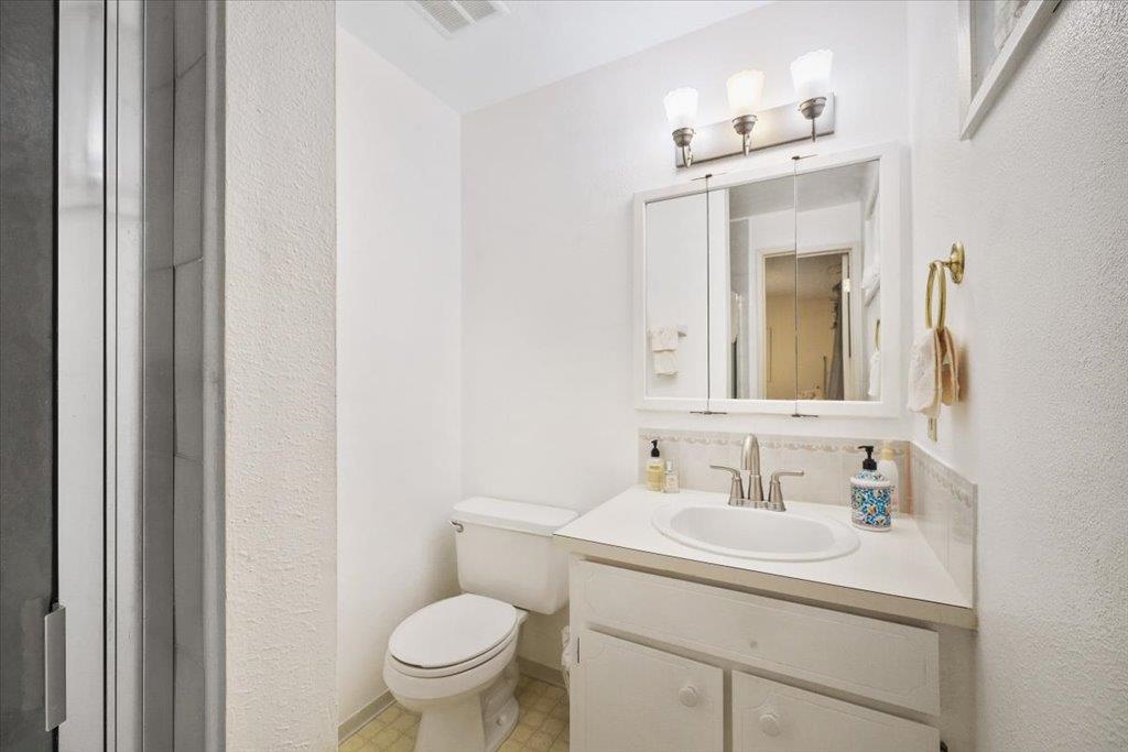 2409 E 60TH Ave - Photo 17