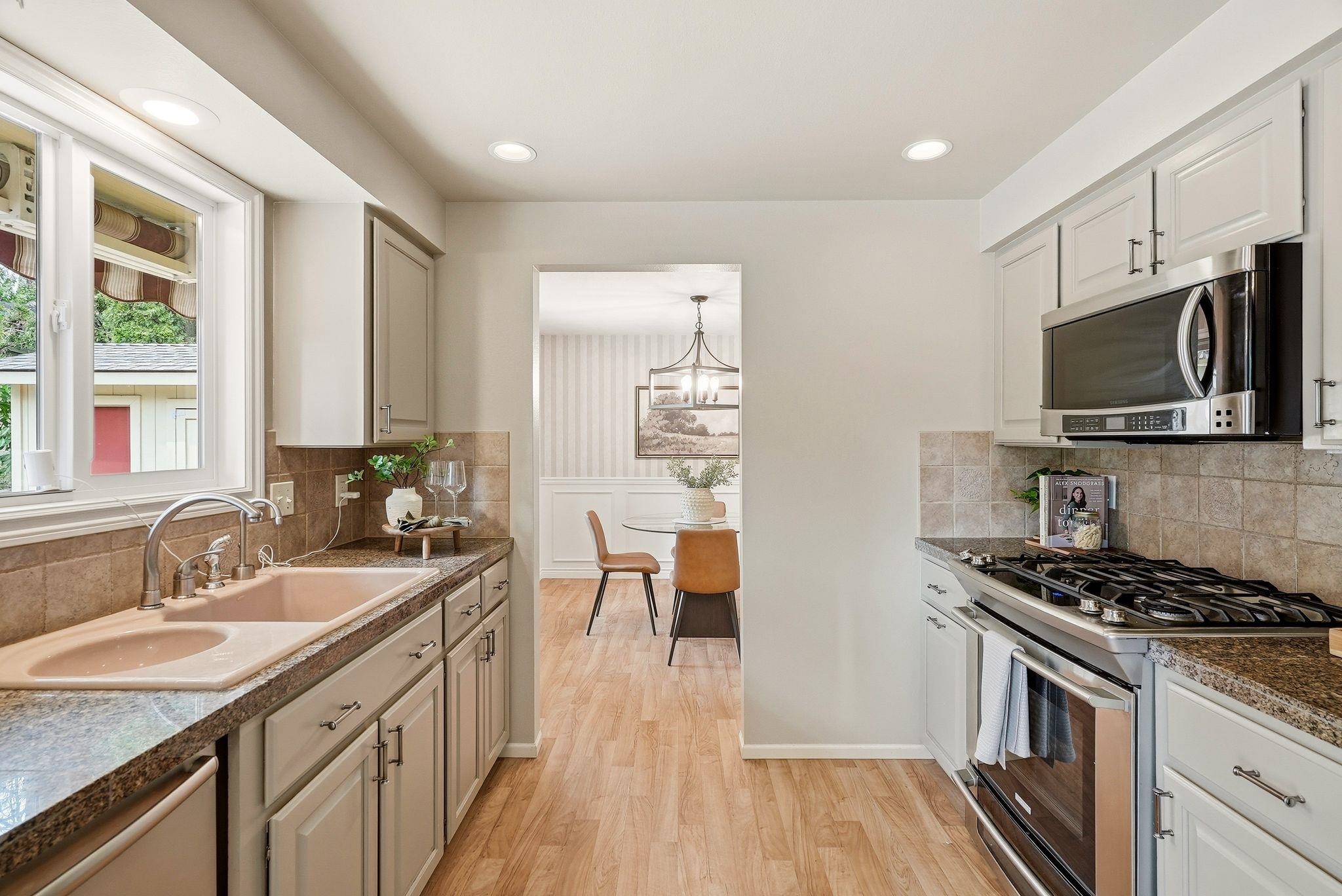 8517 N Greenwood St - Photo 14