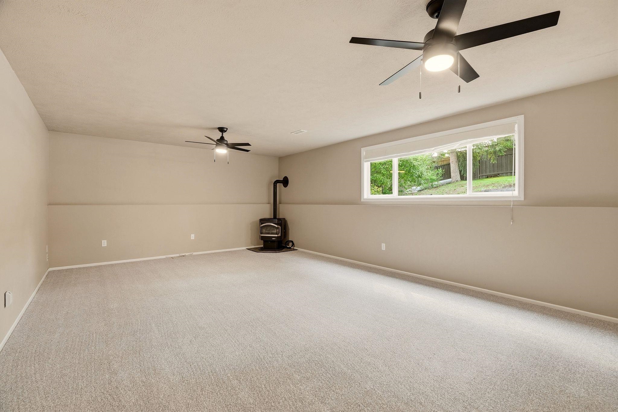 8517 N Greenwood St - Photo 23