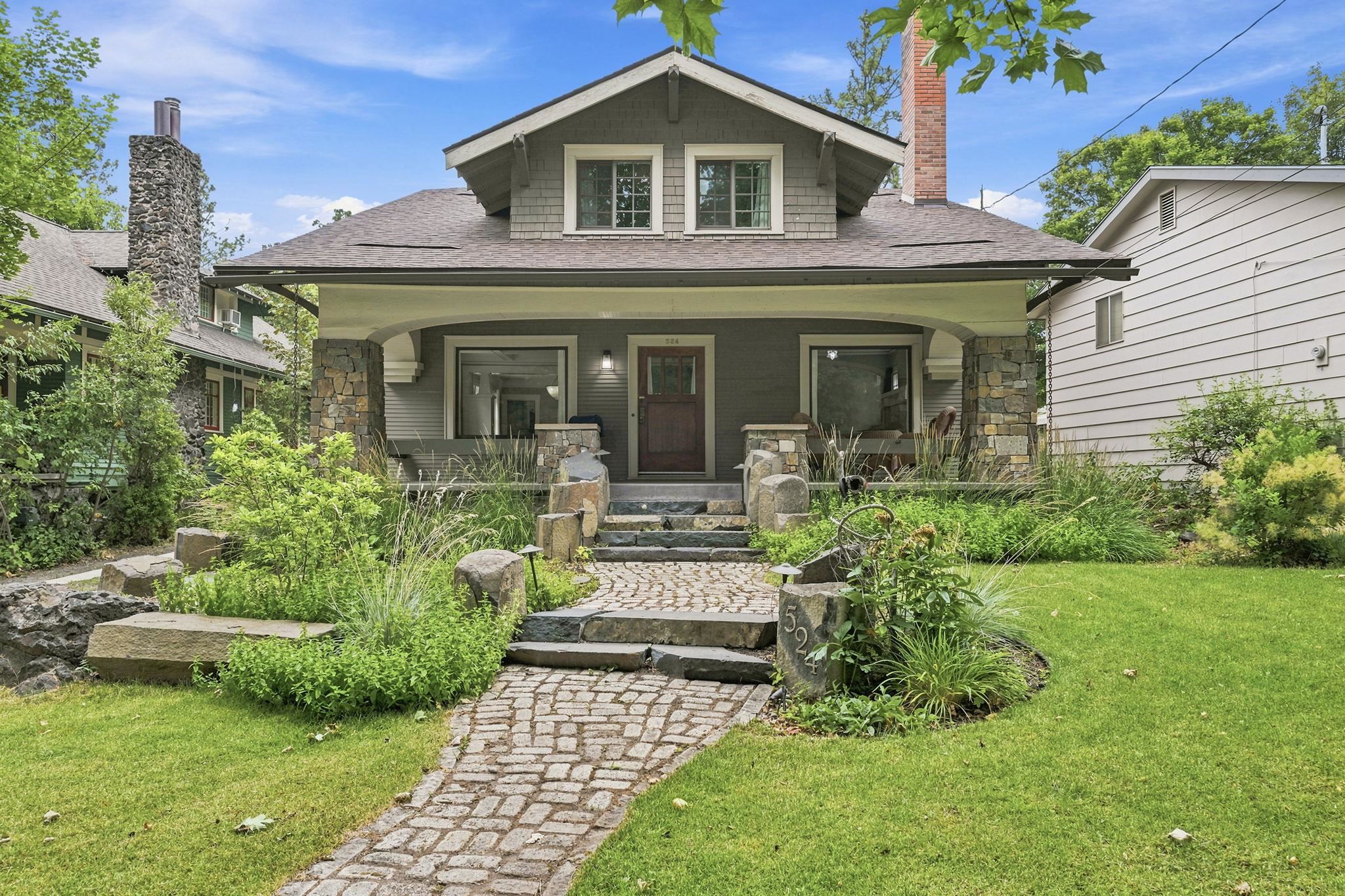 524 W Sound Ave - Photo 1