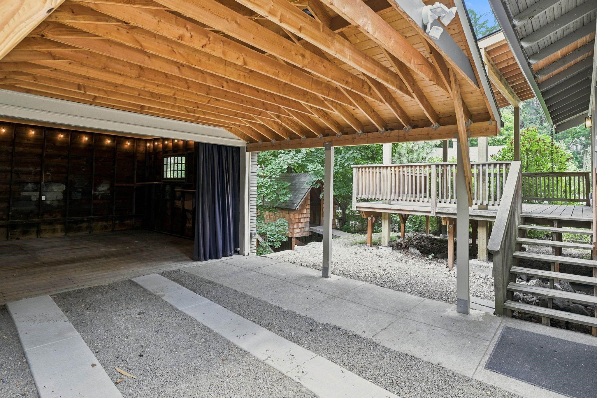 524 W Sound Ave - Photo 3