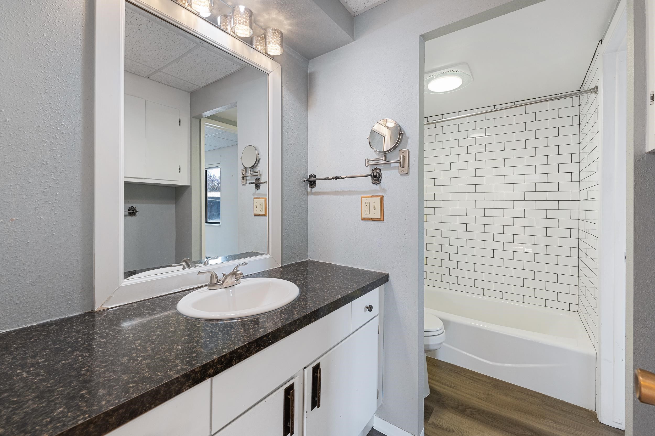 1716 N Pettet Dr - Photo 16