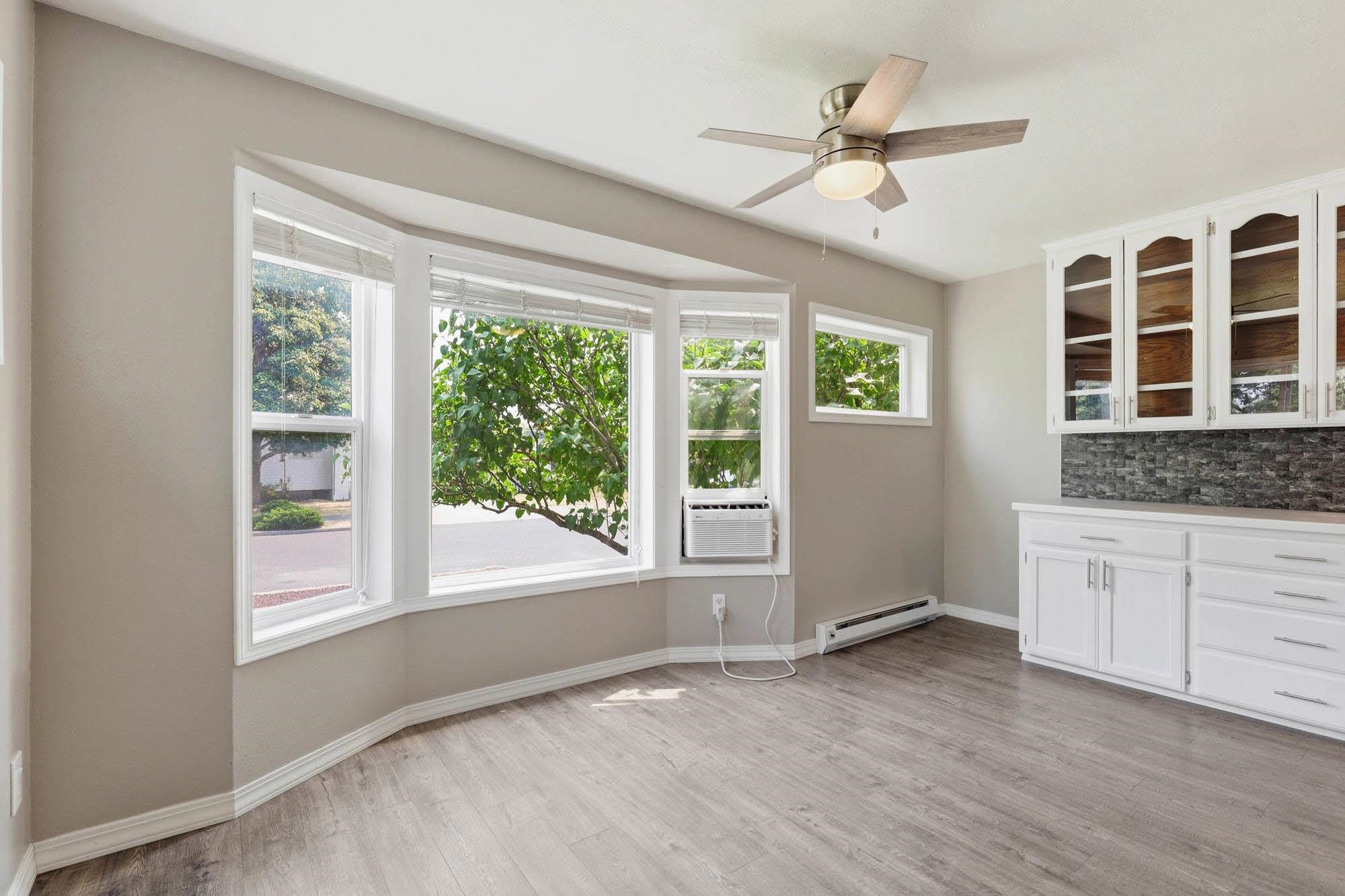 303 W Queen Ave - Photo 6