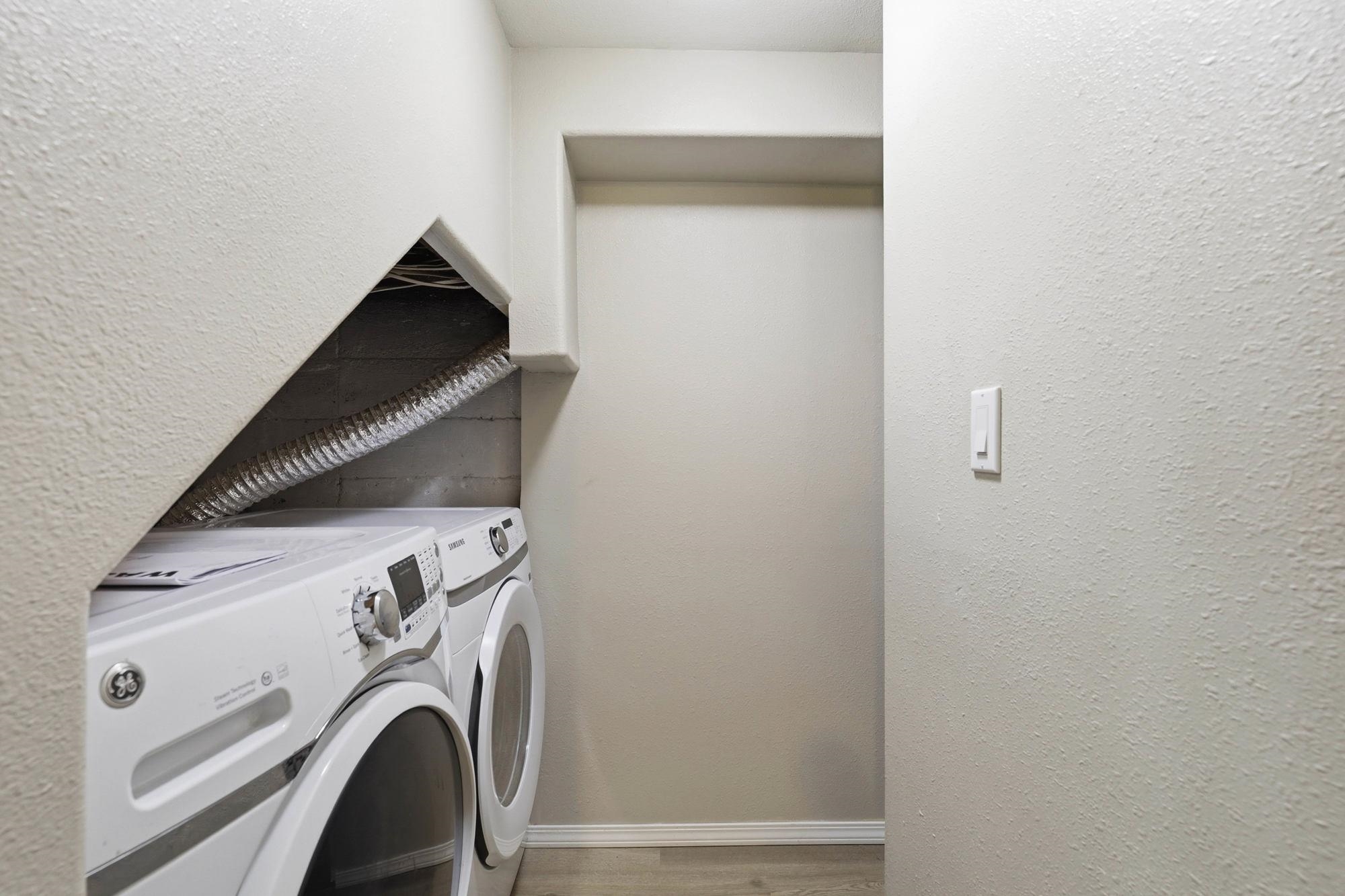 303 W Queen Ave - Photo 18