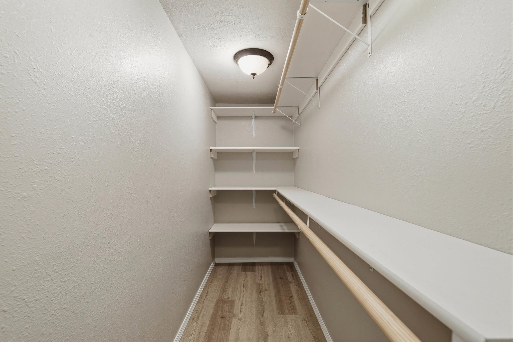303 W Queen Ave - Photo 14
