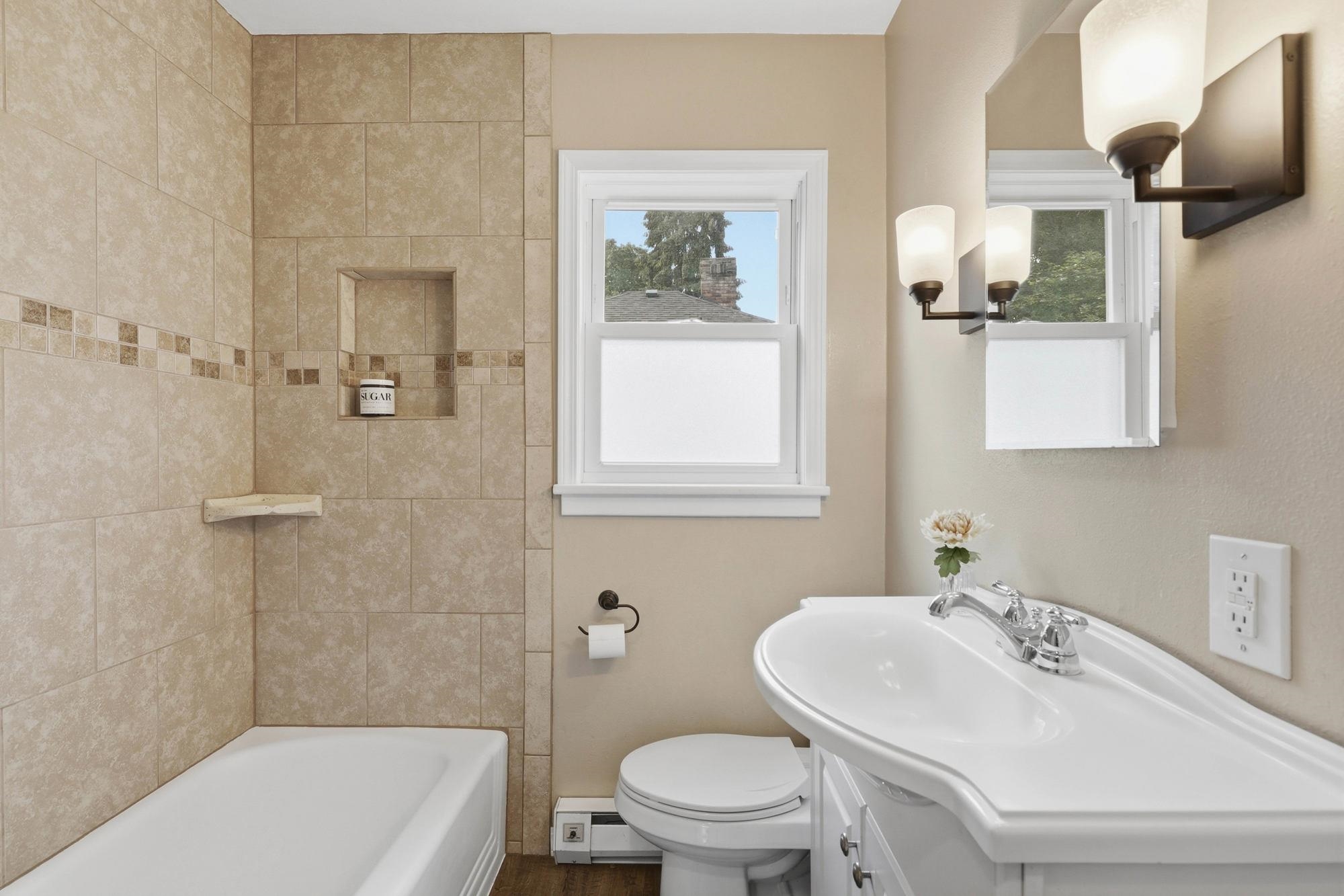 303 W Queen Ave - Photo 11